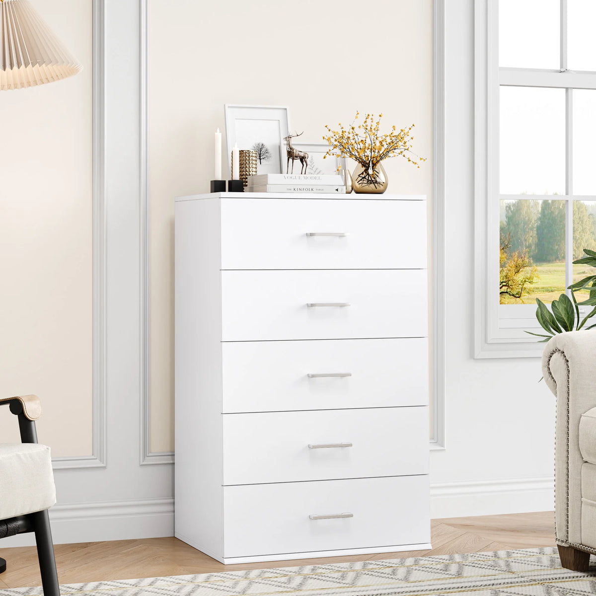 White 5 Drawer Wood Dresser G6857