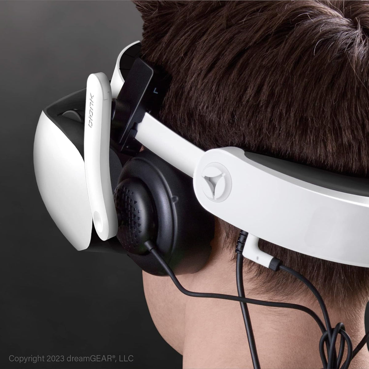 Attachable VR Headphones C501823