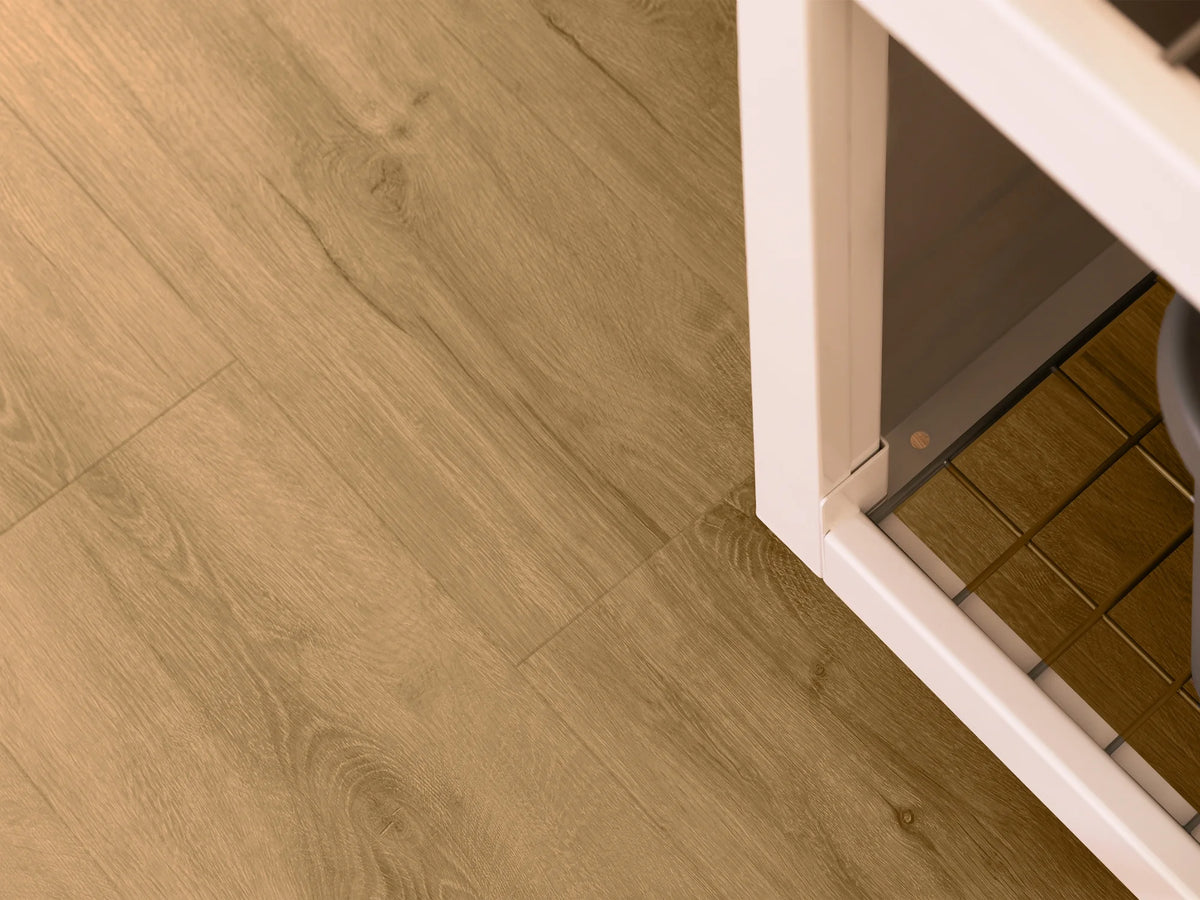 Natural Oak 5MM LVP Flooring 800 Sq ft Y6575