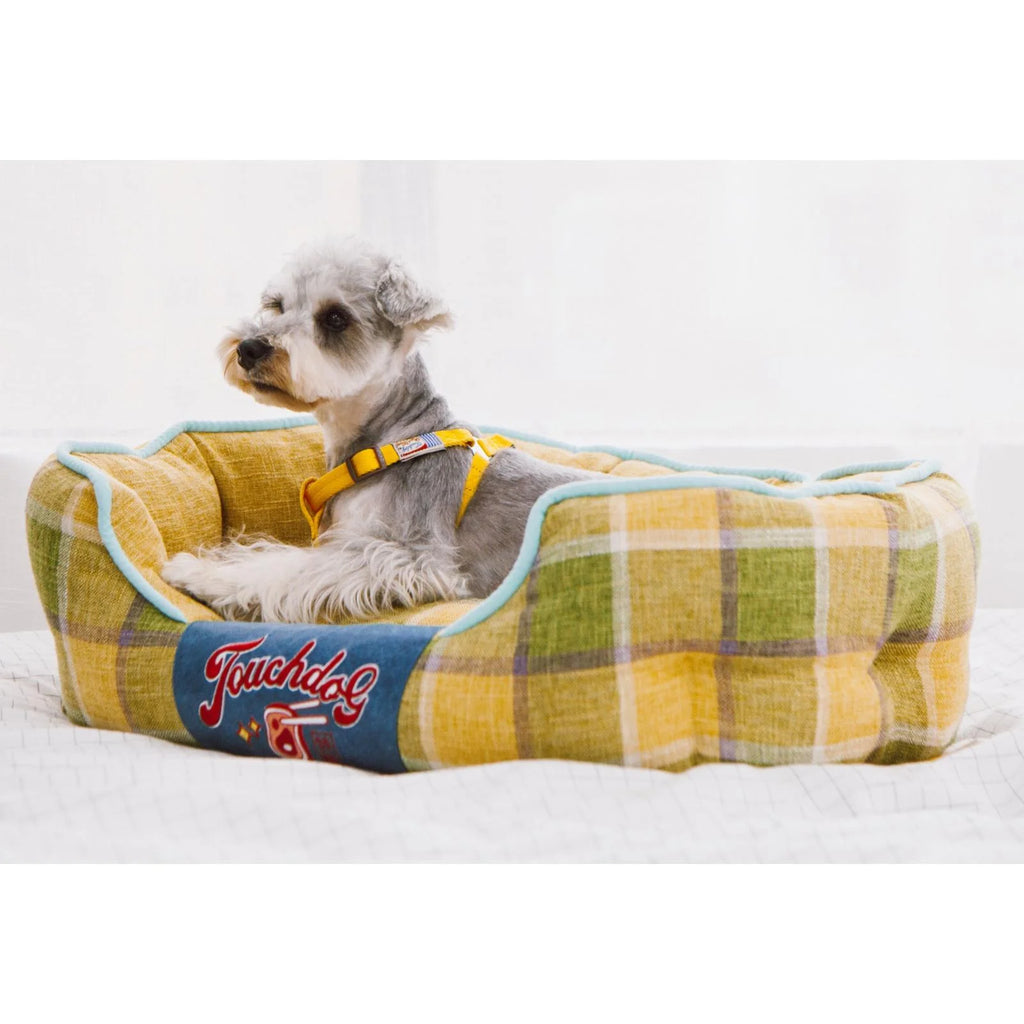 Oval Plaid Dog Bed R47704