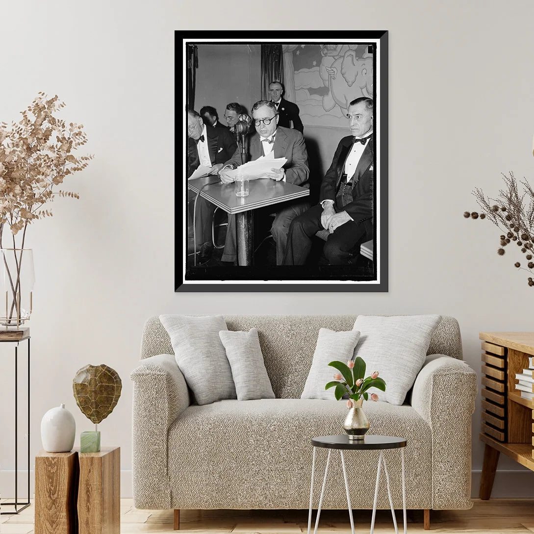Historic Framed Print, 17-7/8" x 21-7/8" T125