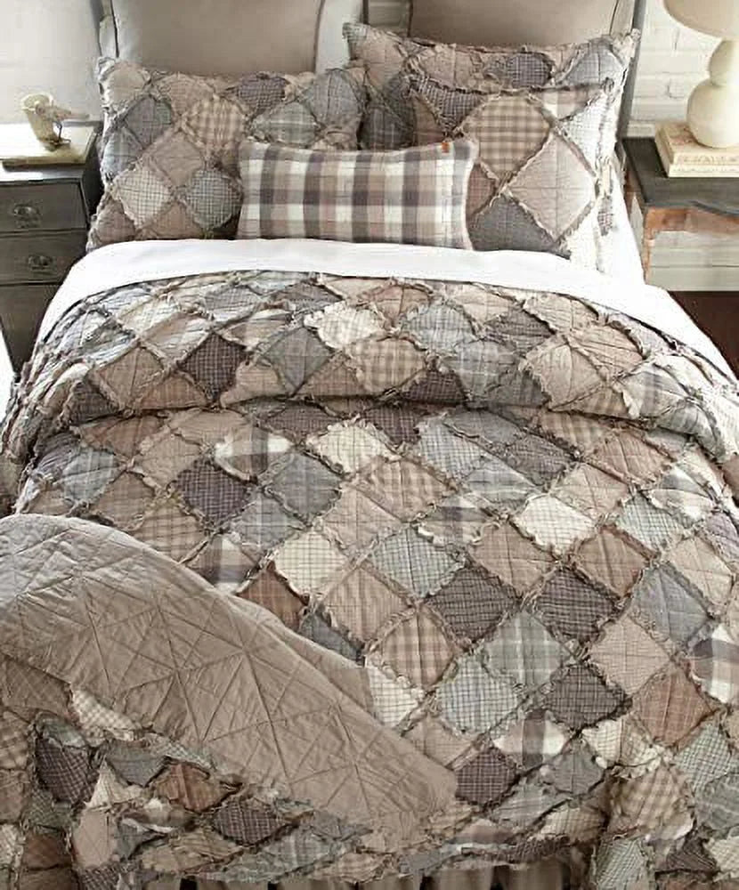 Standard Decorative Pillow Cover with Patchwork Pattern X677