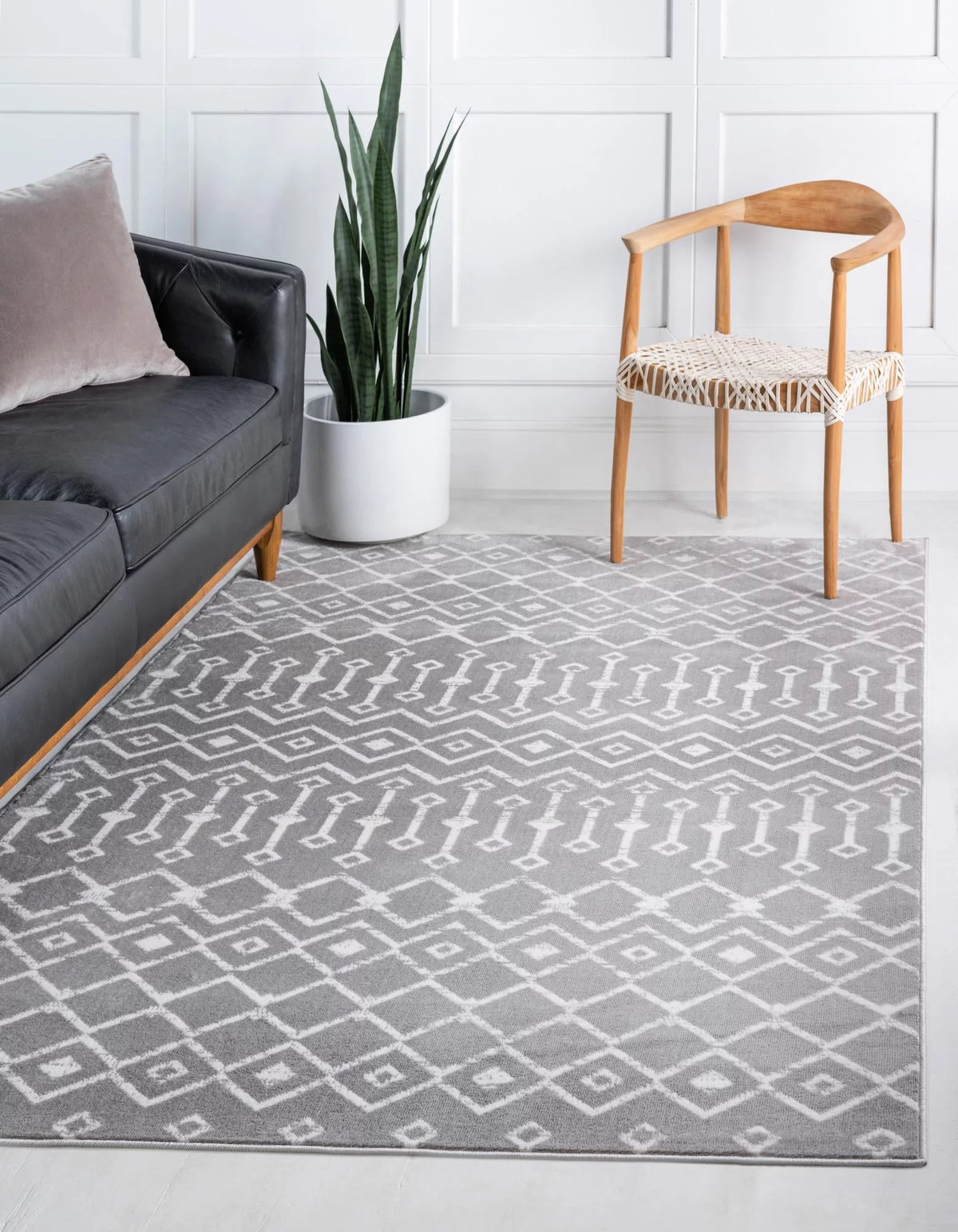 Light Gray Ivory Geometric Tribal Rug N2740