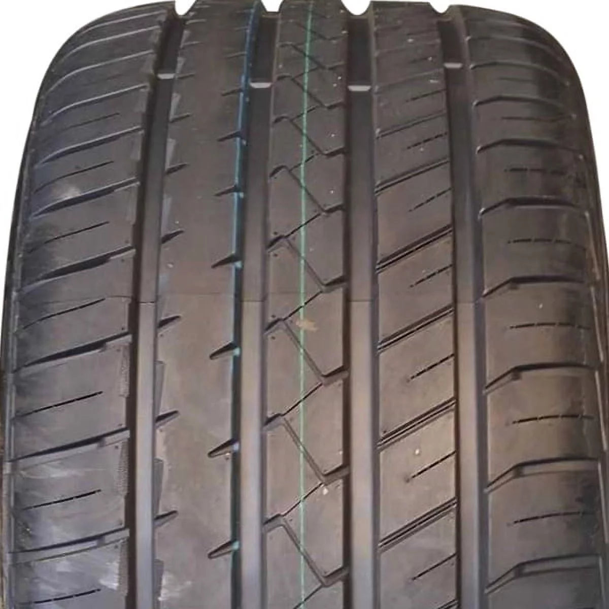 4 New 305/30ZR20 All Season High Performance Tires K822