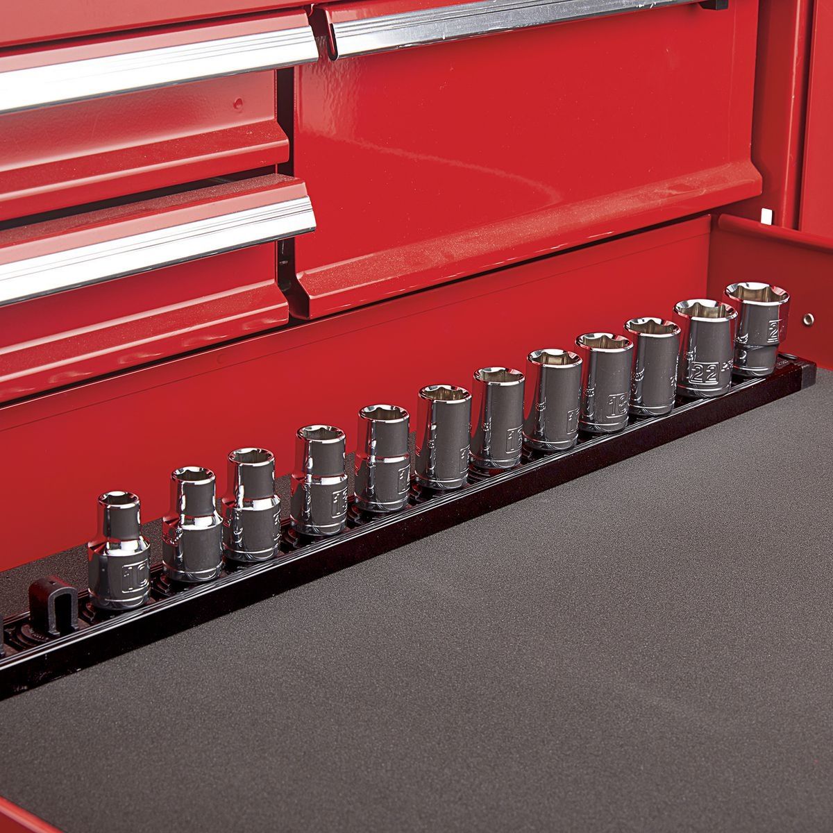 1/2 in. Magnetic Socket Rail with Twist Lock M3119